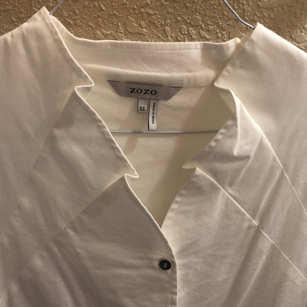 ZOZO white button down with beautiful collar XL